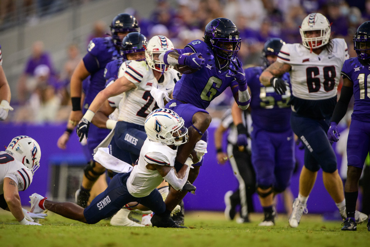 TCU's highest-ever ranked recruit, Zach Evans has had an impressive start to the 2021 season. 